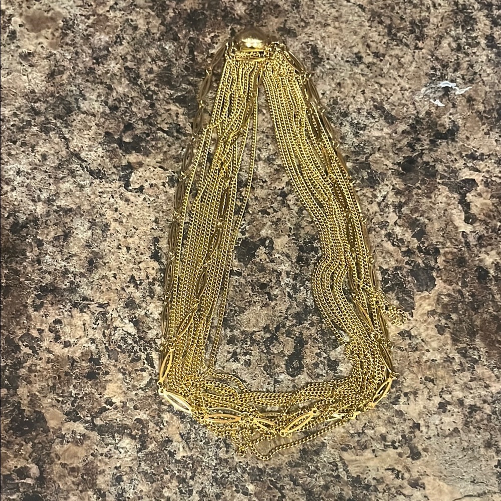 Elegant Gold Necklace